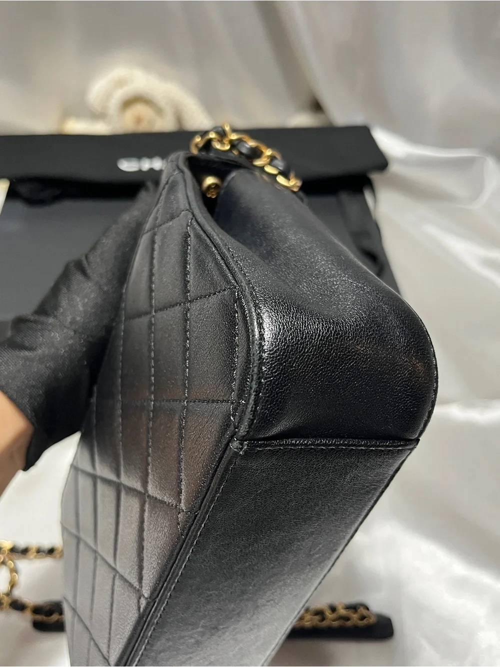 CHANEL classic quilted
